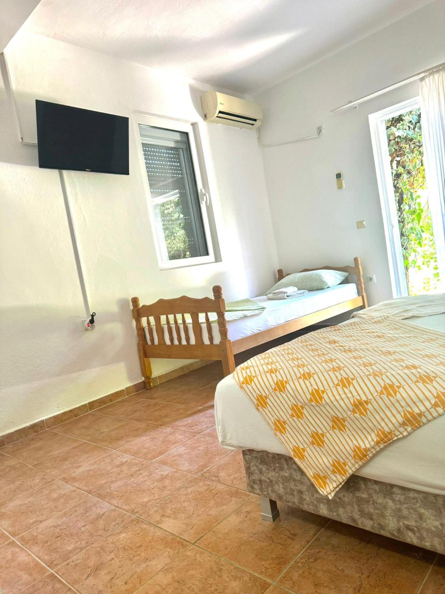 Riverside Apartments Chiara Ulcinj Luaran gambar